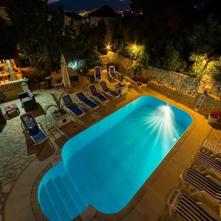 Stil - One Bedroom With Balcony And Sea View 102 Apartment