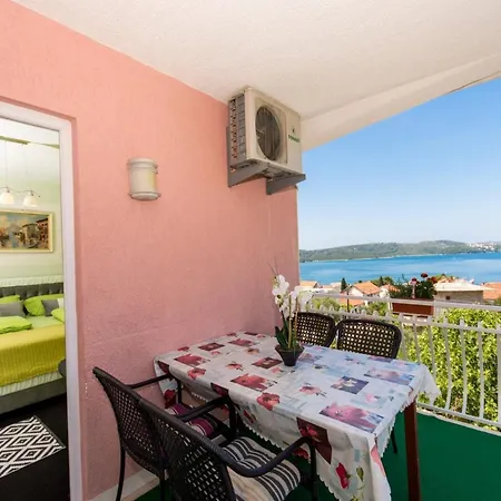Apartamento Stil - One Bedroom With Balcony And Sea View 102