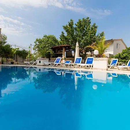 Stil - One Bedroom With Balcony And Sea View 102 Apartment