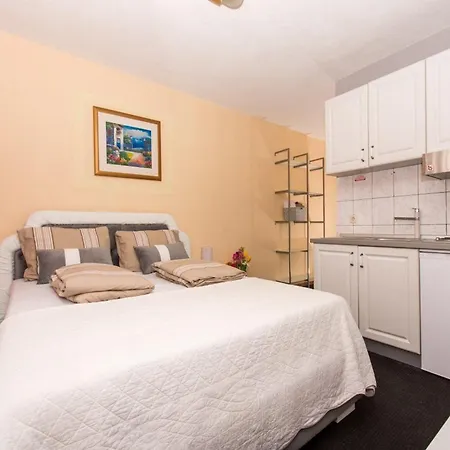 Stil - One Bedroom With Balcony And Sea View 102 Apartamento Trogir