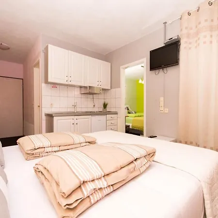 Apartment Stil - One Bedroom With Balcony And Sea View 102 Trogir